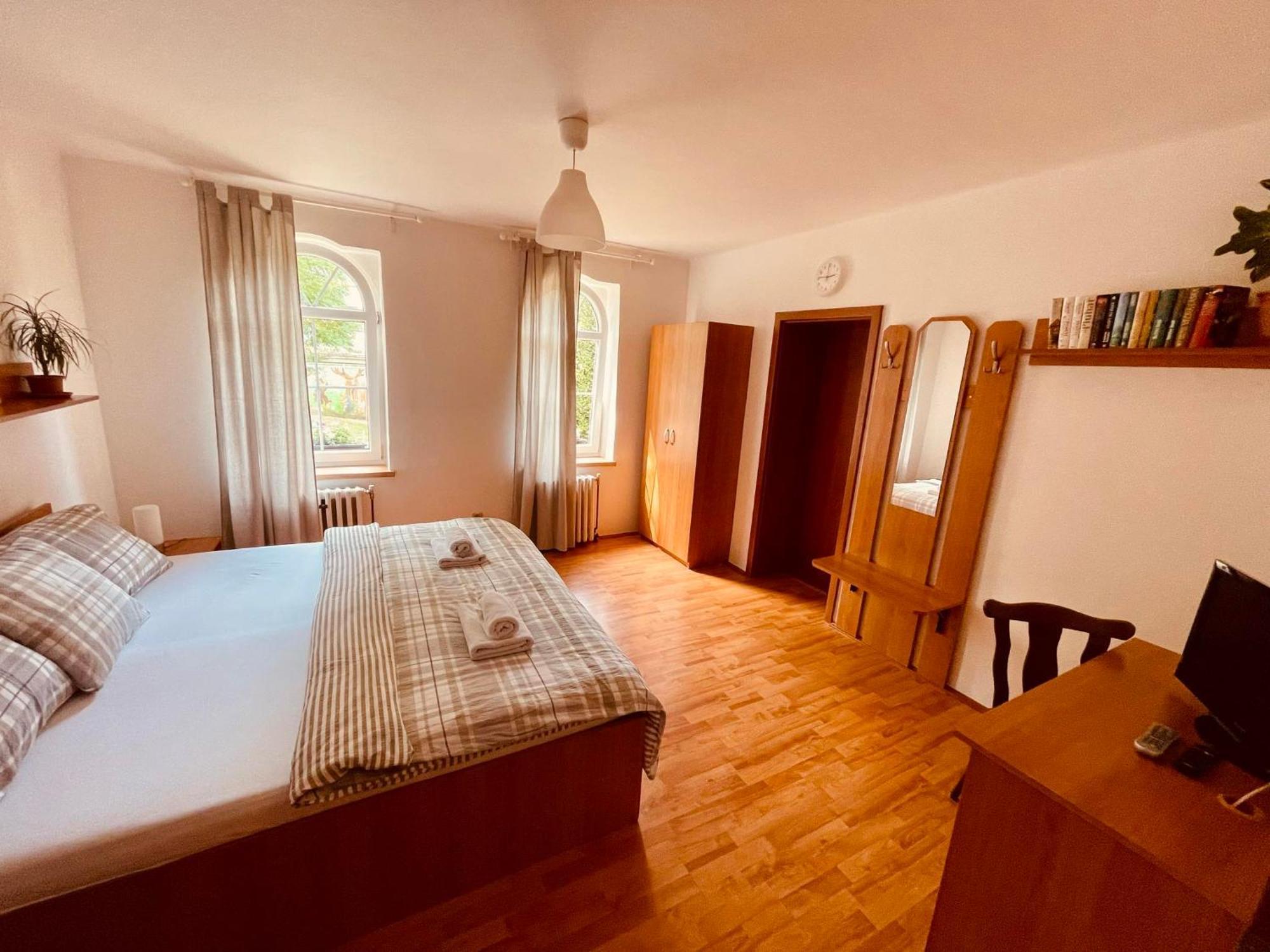 Penzion Relax Kadan Bagian luar foto